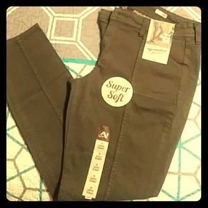Olive Grove Skinny Jean Pants   Size: 15
